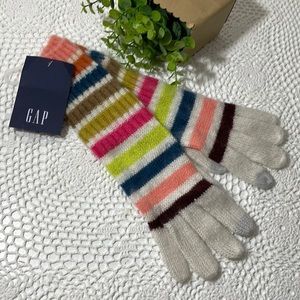 New with tags! GAP Smartphone Gloves 🧤 🧤